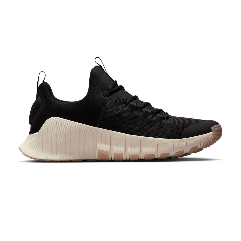 
                  
                    Men's Nike Free Metcon 6
                  
                